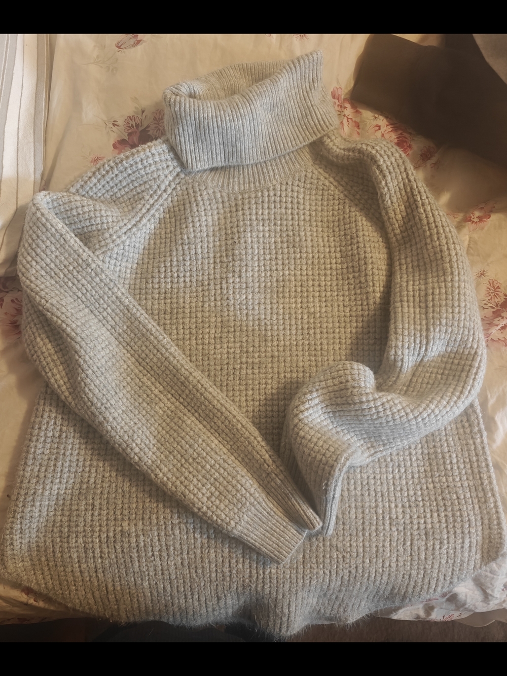 Kuhl Women's Turtleneck Knit Sweater in Light Gray